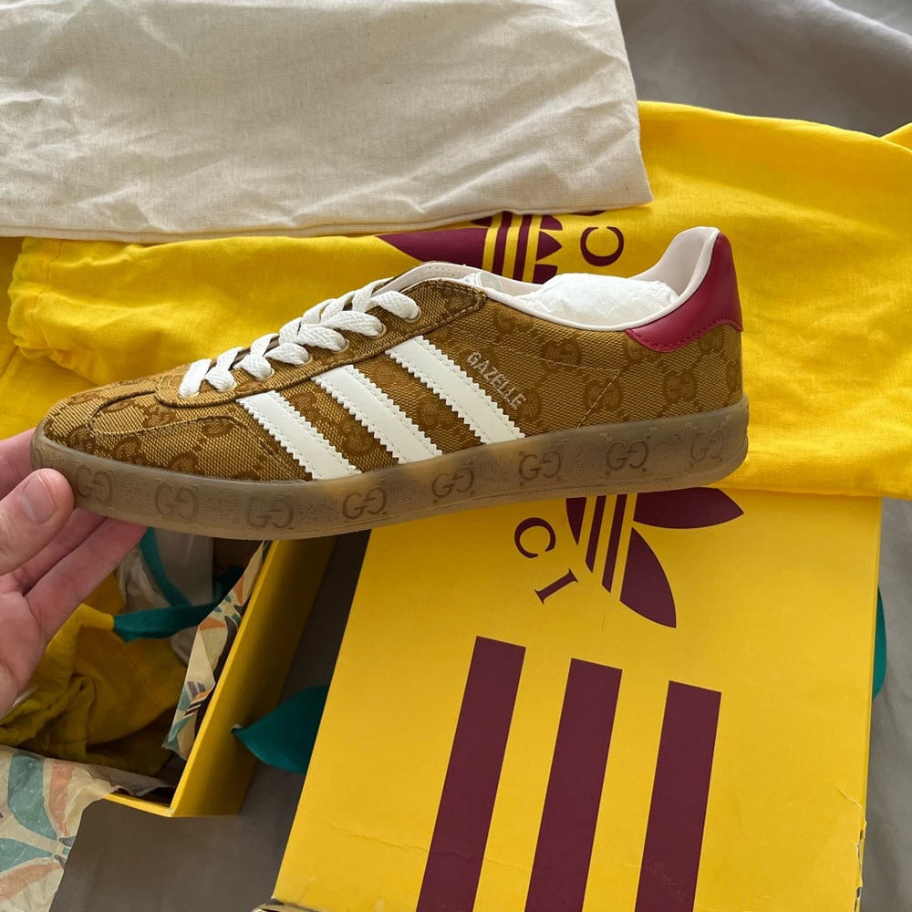 Gucci x Adidas Original Vintage GG New in Box ⭐️ 15% Off Extra w/ Bundle